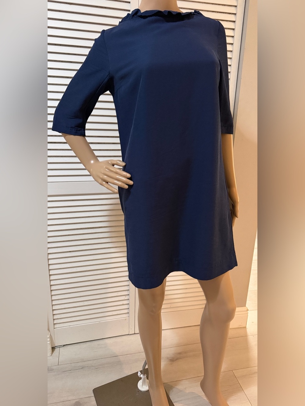 COS Navy Blue Viscose Shift Dress Ruffle Neck Minimalist Elbow Sleeve Size M